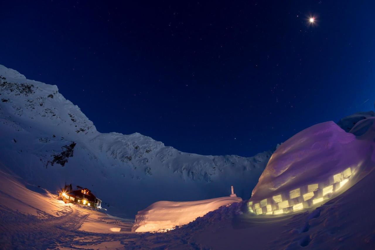 Hotel Of Ice Transylvania Cîrţişoara Exterior foto